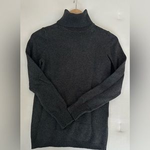 GAP Women’s Turtleneck, Size Small
